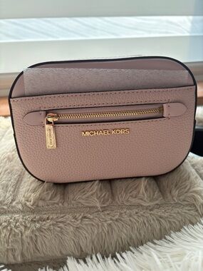 Michael Kors Dusty Pink Pebbled Leather Crossbody with Gold Hardware